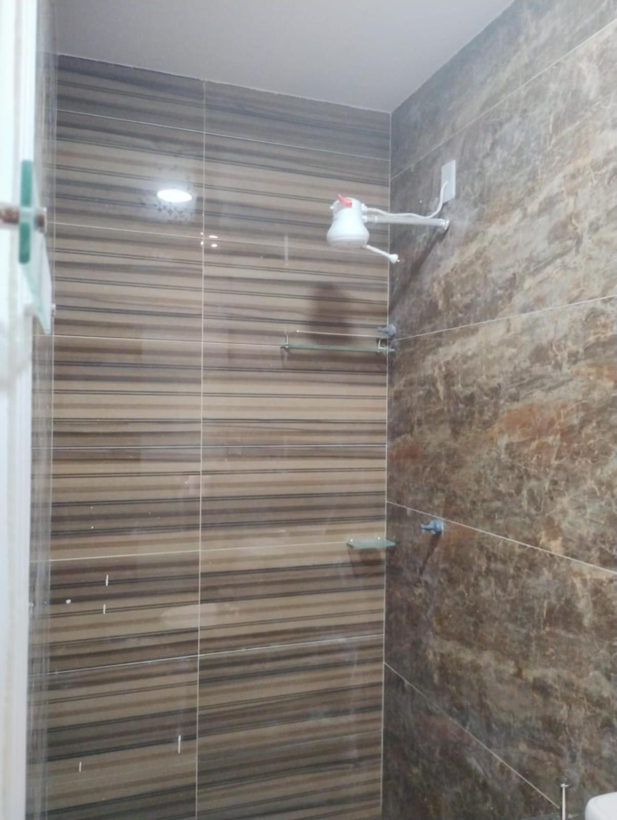 Pousada Recanto Beach House - Cabo Frio - Rj- Unamar- Cond Florestinha - 1 Min A Pe Da Praia Tamoios Екстериор снимка